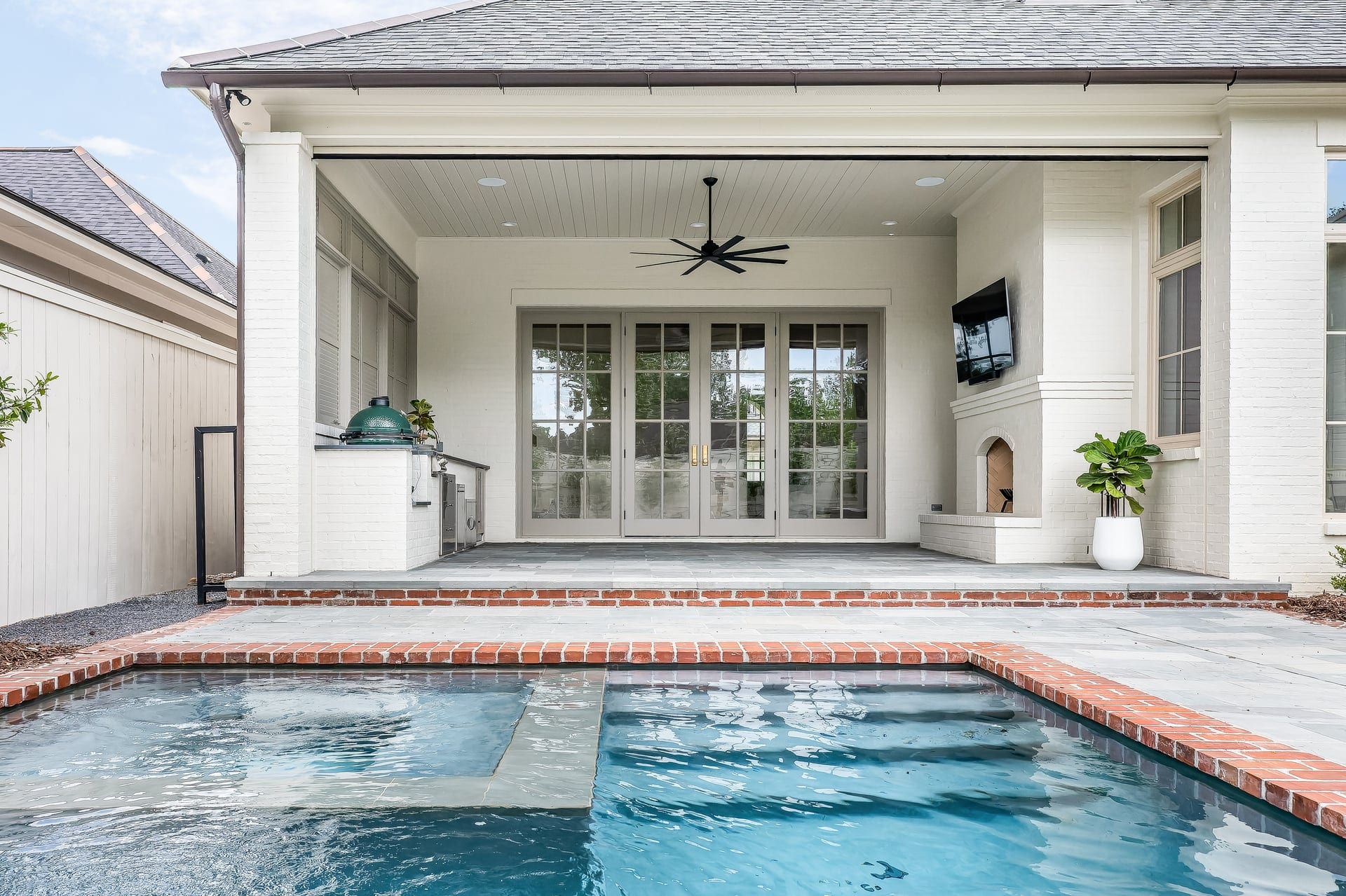 Exterior Deaux Parc Pool